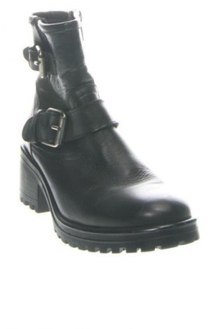 Дамски боти Steve Madden, Размер 39, Цвят Черен, Цена 120,00 €