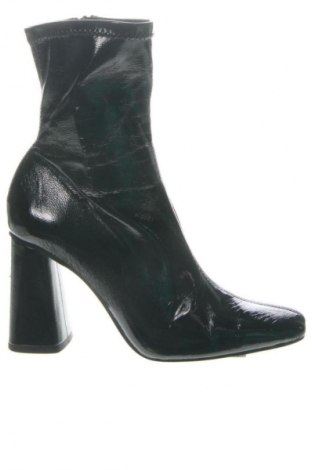 Дамски боти Stradivarius, Размер 37, Цвят Черен, Цена 32,00 €