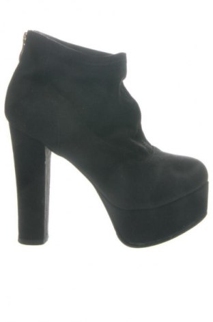 Дамски боти Unbranded, Размер 38, Цвят Черен, Цена 32,00 €