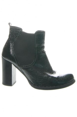 Дамски боти Unbranded, Размер 39, Цвят Черен, Цена 21,98 €