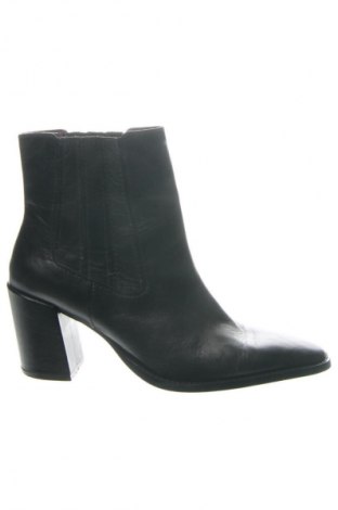 Дамски боти Zara, Размер 40, Цвят Черен, Цена 40,57 €