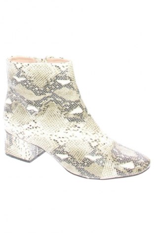 Дамски боти Zara, Размер 38, Цвят Многоцветен, Цена 39,36 €