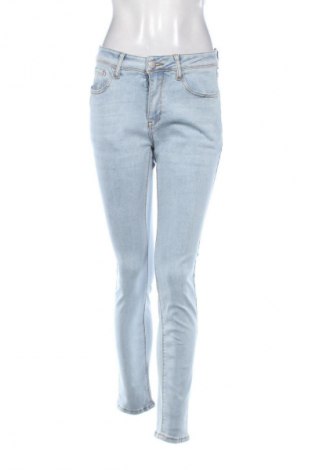 Γυναικείο Τζίν Aada Studios, Μέγεθος L, Χρώμα Μπλέ, Τιμή 26,99 €