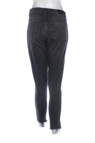 Damskie jeansy Amisu, Rozmiar M, Kolor Czarny, Cena 80,99 zł