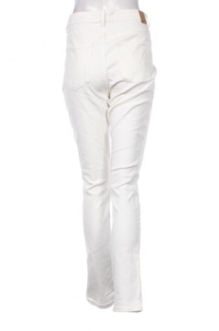 Női farmernadrág C&A, Méret L, Szín Fehér, Ár 6 404 Ft