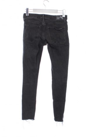 Дамски дънки Calvin Klein Jeans, Размер XS, Цвят Черен, Цена 32,21 €