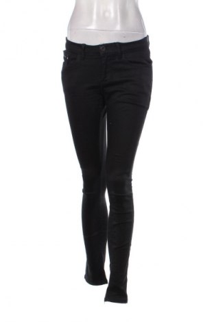 Damskie jeansy Calvin Klein Jeans, Rozmiar M, Kolor Czarny, Cena 168,99 zł
