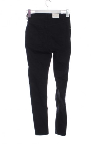 Дамски дънки Cheap Monday, Размер S, Цвят Черен, Цена 11,24 €