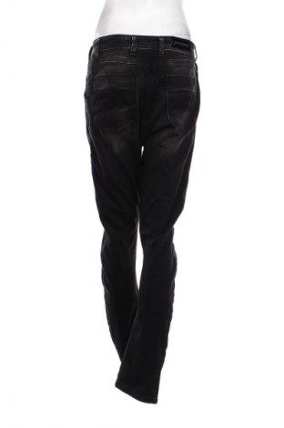 Дамски дънки Cipo & Baxx, Размер M, Цвят Сив, Цена 21,47 €