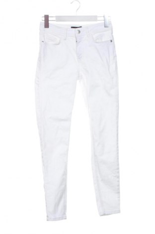 Damskie jeansy F&F, Rozmiar S, Kolor Biały, Cena 72,99 zł