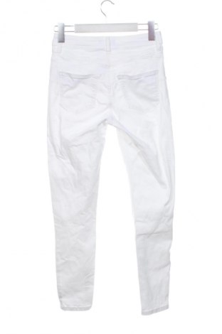 Damskie jeansy F&F, Rozmiar S, Kolor Biały, Cena 72,99 zł