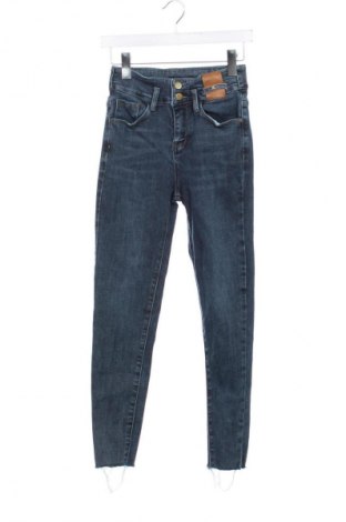 Дамски дънки GANG Incredible, Размер XS, Цвят Син, Цена 15,33 €