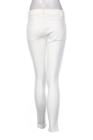 Γυναικείο Τζίν H&M, Μέγεθος S, Χρώμα Λευκό, Τιμή 10,99 €