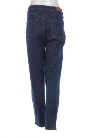 Damen Jeans Karol, Größe M, Farbe Blau, Preis € 10,99