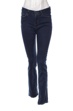 Blugi de femei Levi's, Mărime M, Culoare Albastru, Preț 147,99 Lei