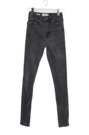 Γυναικείο Τζίν Mango, Μέγεθος XS, Χρώμα Μαύρο, Τιμή 12,99 €