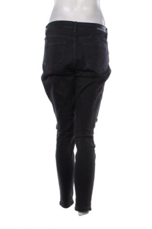 Női farmernadrág Mohito, Méret L, Szín Fekete, Ár 6 289 Ft