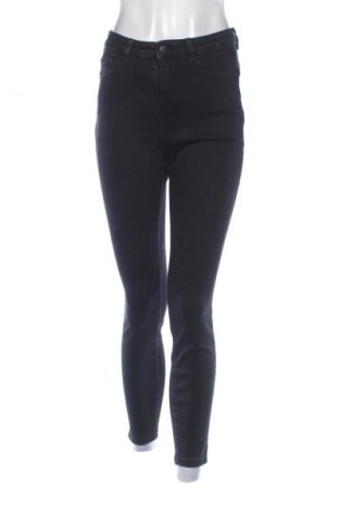 Damskie jeansy Mohito, Rozmiar S, Kolor Czarny, Cena 80,99 zł