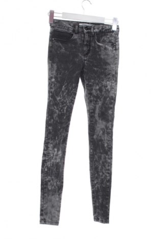 Γυναικείο Τζίν ONLY, Μέγεθος XS, Χρώμα Πολύχρωμο, Τιμή 17,99 €
