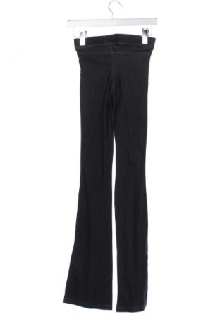 Blugi de femei Pull&Bear, Mărime XXS, Culoare Negru, Preț 91,99 Lei