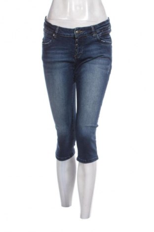 Blugi de femei Q/S by S.Oliver, Mărime M, Culoare Albastru, Preț 36,99 Lei