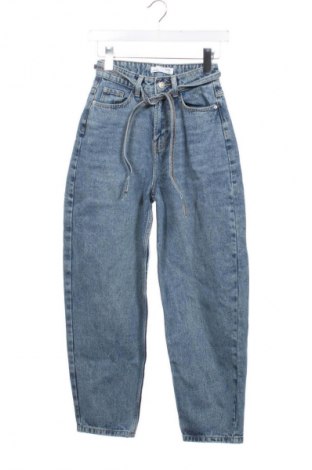 Дамски дънки Sinsay, Размер XXS, Цвят Син, Цена 15,00 €