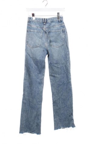 Γυναικείο Τζίν Sinsay, Μέγεθος XS, Χρώμα Μπλέ, Τιμή 10,09 €