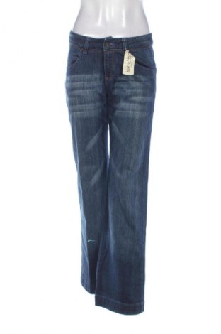 Γυναικείο Τζίν Sissy Boy, Μέγεθος M, Χρώμα Μπλέ, Τιμή 19,99 €