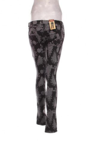 Дамски дънки Unbranded, Размер M, Цвят Многоцветен, Цена 9,20 €