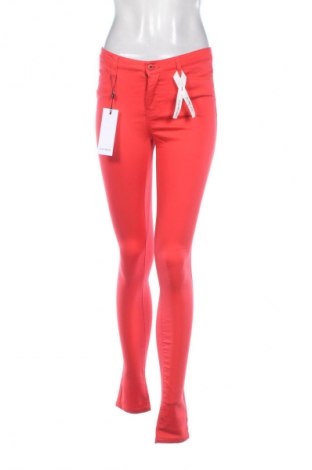 Дамски дънки Vero Moda, Размер M, Цвят Червен, Цена 36,00 €