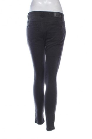 Damskie jeansy Vero Moda, Rozmiar M, Kolor Czarny, Cena 31,99 zł
