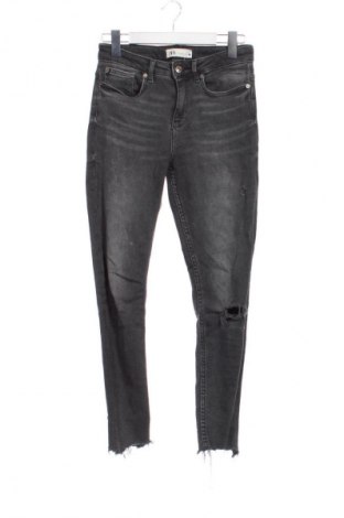 Дамски дънки Zara, Размер XS, Цвят Сив, Цена 9,26 €