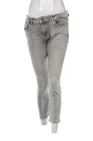 Damskie jeansy Zhrill, Rozmiar M, Kolor Szary, Cena 15,99 zł