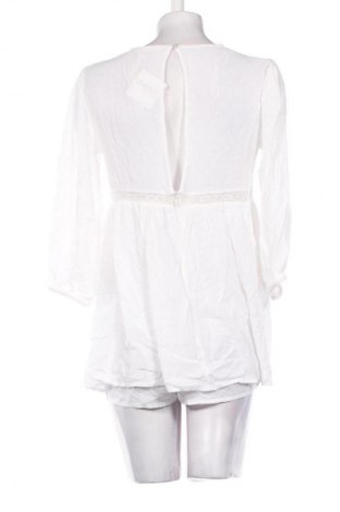 Дамски къс гащеризон Pull&Bear, Размер M, Цвят Бял, Цена 20,45 €