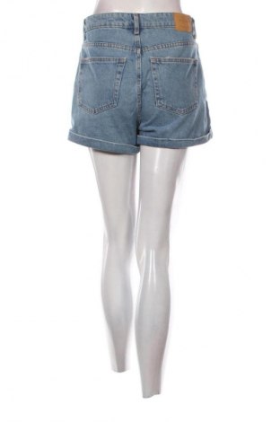 Дамски къс панталон Bershka, Размер M, Цвят Син, Цена 10,22 €