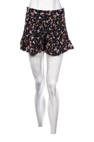Γυναικείο κοντό παντελόνι Bershka, Μέγεθος M, Χρώμα Πολύχρωμο, Τιμή 10,00 €