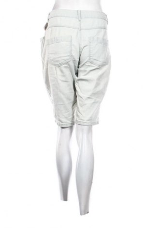 Дамски къс панталон C&A, Размер XL, Цвят Син, Цена 8,18 €