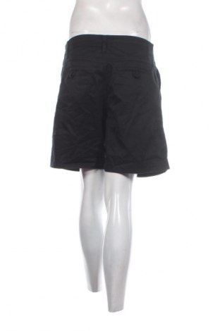 Дамски къс панталон Caroll, Размер L, Цвят Черен, Цена 3,06 €