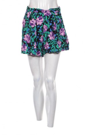 Γυναικείο κοντό παντελόνι Colourful Rebel, Μέγεθος M, Χρώμα Πολύχρωμο, Τιμή 4,99 €