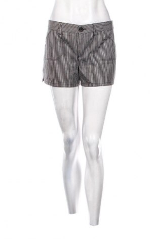 Дамски къс панталон Dika, Размер M, Цвят Многоцветен, Цена 17,38 €