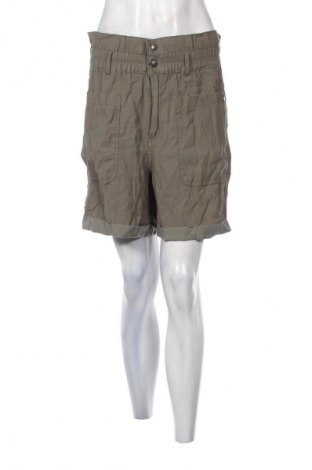 Dámské kraťasy  Garcia, Velikost M, Barva Zelená, Cena  139,00 Kč