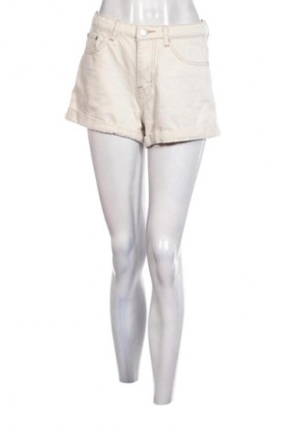 Дамски къс панталон Glamorous, Размер S, Цвят Бежов, Цена 10,22 €