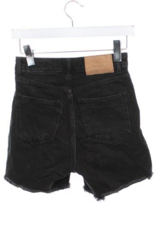Γυναικείο κοντό παντελόνι H&M, Μέγεθος XS, Χρώμα Μαύρο, Τιμή 13,13 €