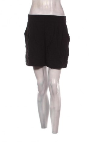 Pantaloni scurți de femei H&M, Mărime S, Culoare Negru, Preț 29,99 Lei