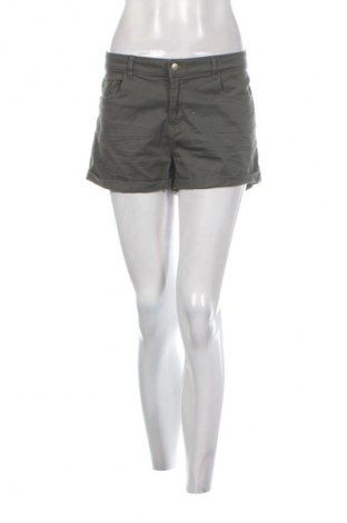 Дамски къс панталон H&M, Размер M, Цвят Зелен, Цена 6,64 €