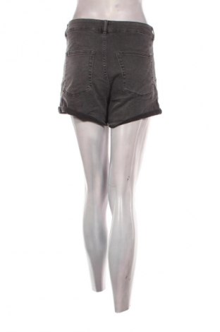 Γυναικείο κοντό παντελόνι H&M Divided, Μέγεθος M, Χρώμα Γκρί, Τιμή 7,99 €