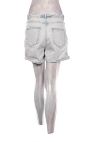 Γυναικείο κοντό παντελόνι Kiabi, Μέγεθος M, Χρώμα Μπλέ, Τιμή 2,99 €