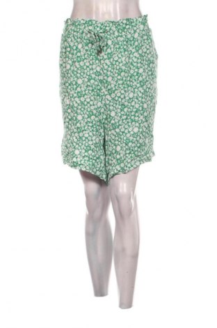 Γυναικείο κοντό παντελόνι Kiabi, Μέγεθος 3XL, Χρώμα Πολύχρωμο, Τιμή 5,99 €