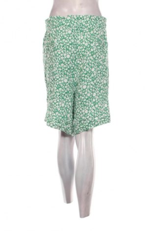 Γυναικείο κοντό παντελόνι Kiabi, Μέγεθος 3XL, Χρώμα Πολύχρωμο, Τιμή 5,99 €