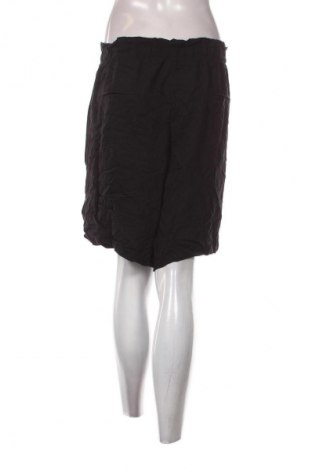 Γυναικείο κοντό παντελόνι Kiabi, Μέγεθος XXL, Χρώμα Μαύρο, Τιμή 7,99 €